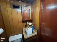 Trallers pārdod