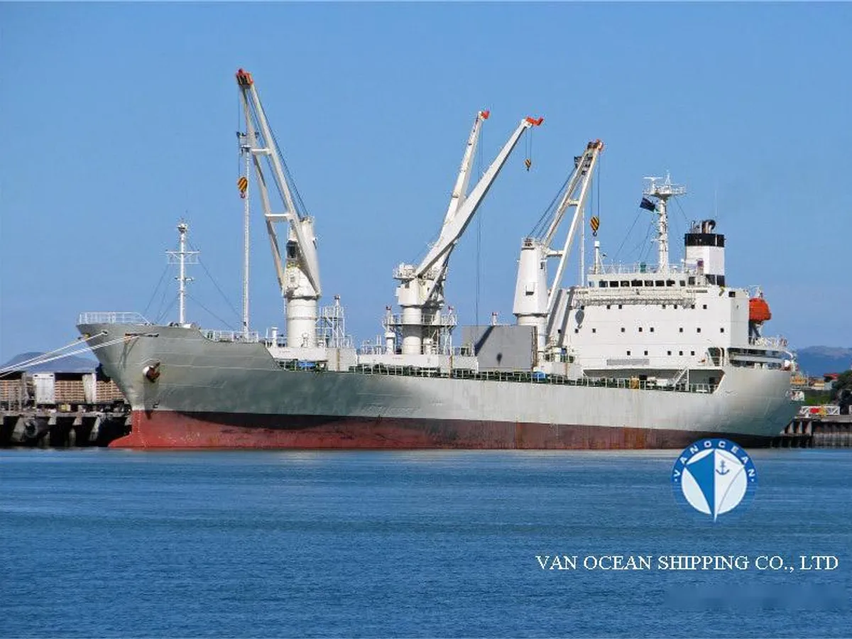 Reefer kuģis pārdod