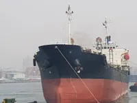 Naftas / Ķīmisko vielu tankkuģis pārdod
