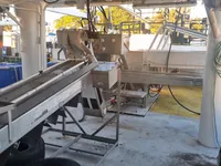 Trallers pārdod