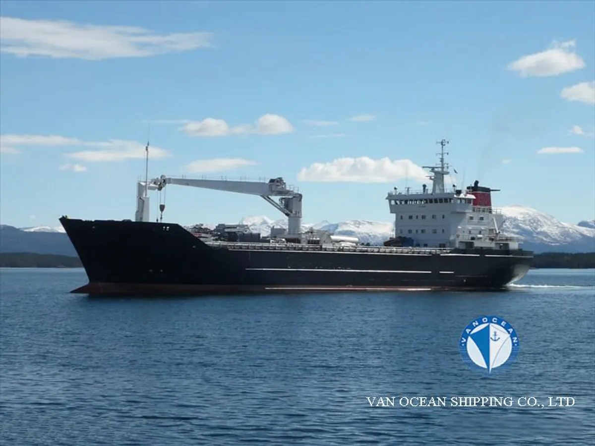 Reefer kuģis pārdod
