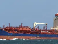 Naftas / Ķīmisko vielu tankkuģis pārdod