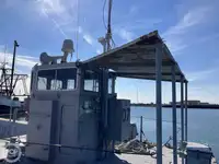 Desanta kuģis, tankkuģis pārdod