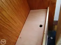Trallers pārdod
