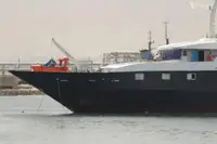 Pasažieru kuģis pārdod