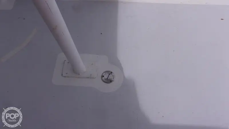 Niršanas atbalsta kuģis pārdod