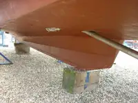 Trallers pārdod
