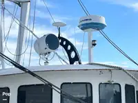 Trallers pārdod