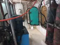 Trallers pārdod