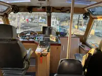 Pilotkuģis pārdod