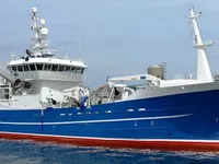 Trallers pārdod