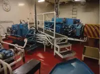 Naftas / Ķīmisko vielu tankkuģis pārdod