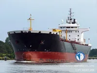 Naftas / Ķīmisko vielu tankkuģis pārdod