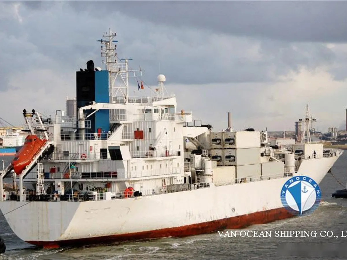 Reefer kuģis pārdod