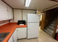 Apkalpes kuģis pārdod