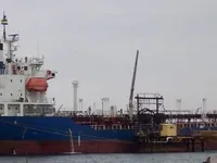 Naftas / Ķīmisko vielu tankkuģis pārdod