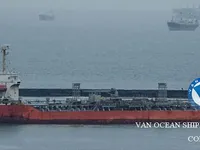 Naftas / Ķīmisko vielu tankkuģis pārdod