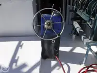 Trallers pārdod