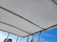 Trallers pārdod