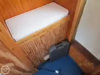 Trallers pārdod