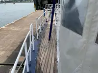 Pilotkuģis pārdod
