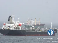 Naftas / Ķīmisko vielu tankkuģis pārdod