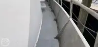 Trallers pārdod