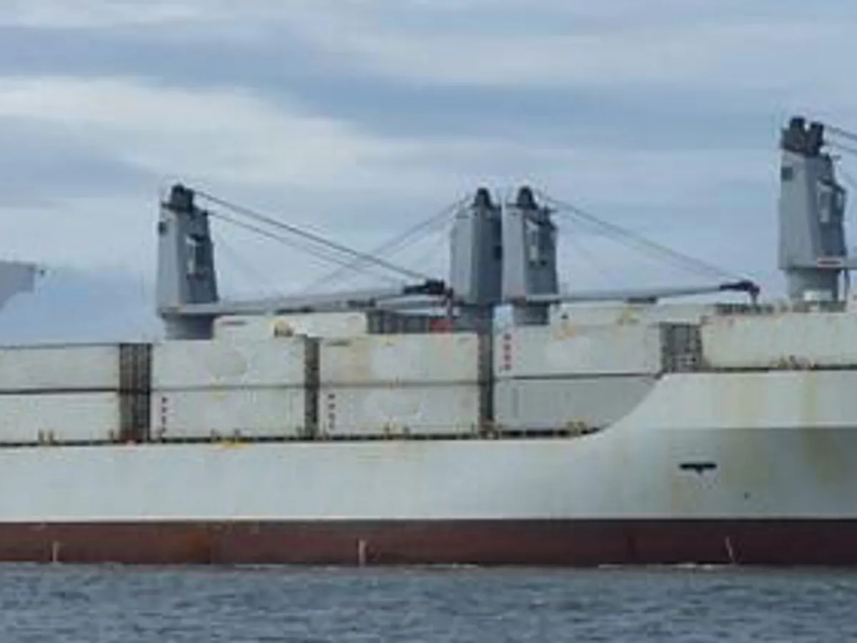 Reefer kuģis pārdod