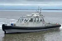 Apkalpes kuģis pārdod