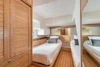 Trallers pārdod
