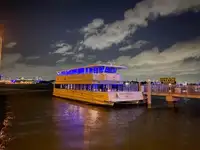 Pasažieru kuģis pārdošanā