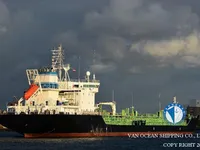 Naftas / Ķīmisko vielu tankkuģis pārdod