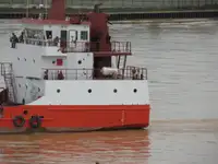 Desanta kuģis, tankkuģis pārdod
