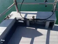 Niršanas atbalsta kuģis pārdod