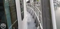 Trallers pārdod