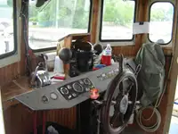 Naftas / Ķīmisko vielu tankkuģis pārdod