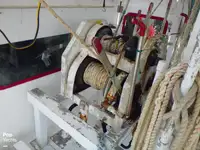 Trallers pārdod
