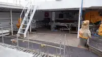Garā līnija zvejas kuģis pārdod