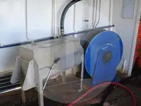 Dzīvu zivju pārvadājumu kuģis pārdod