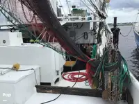 Trallers pārdod