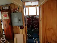 Trallers pārdod