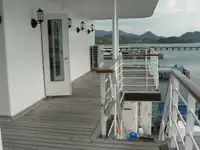 Katamarāns pārdod