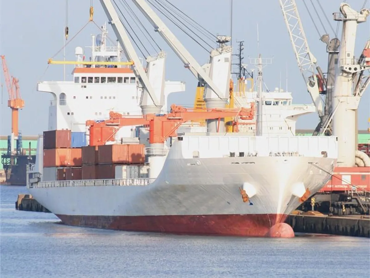 Reefer kuģis pārdod