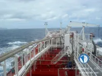 Naftas / Ķīmisko vielu tankkuģis pārdod
