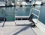 Niršanas atbalsta kuģis pārdod