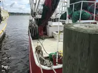 Trallers pārdod