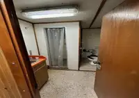 Apkalpes kuģis pārdod