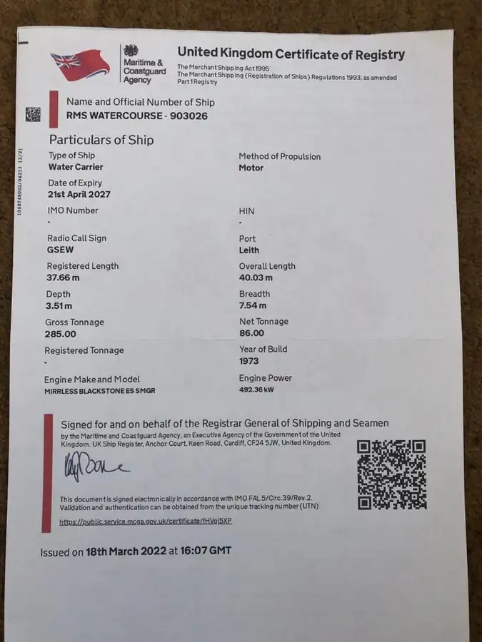 Naftas / Ķīmisko vielu tankkuģis pārdod
