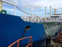 Pārtikas produktu tankkuģis pārdod