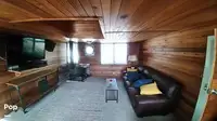 Trallers pārdod